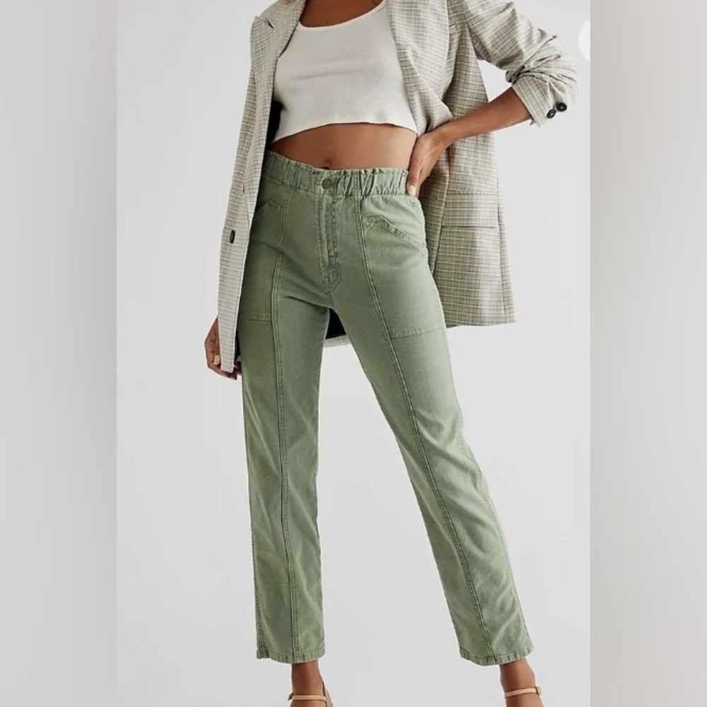 Stylish Green High-Waisted Pants